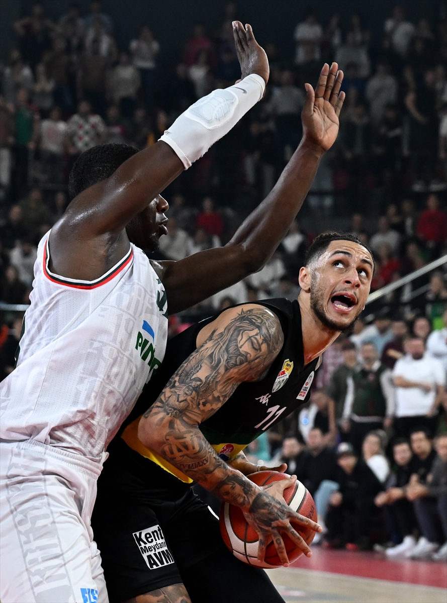 pinar-karsiyaka-frutti-extra-bursaspor_2a2b272