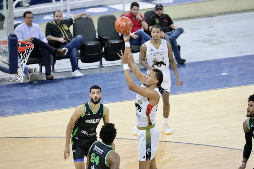 Jean C. Quezada vs Soles