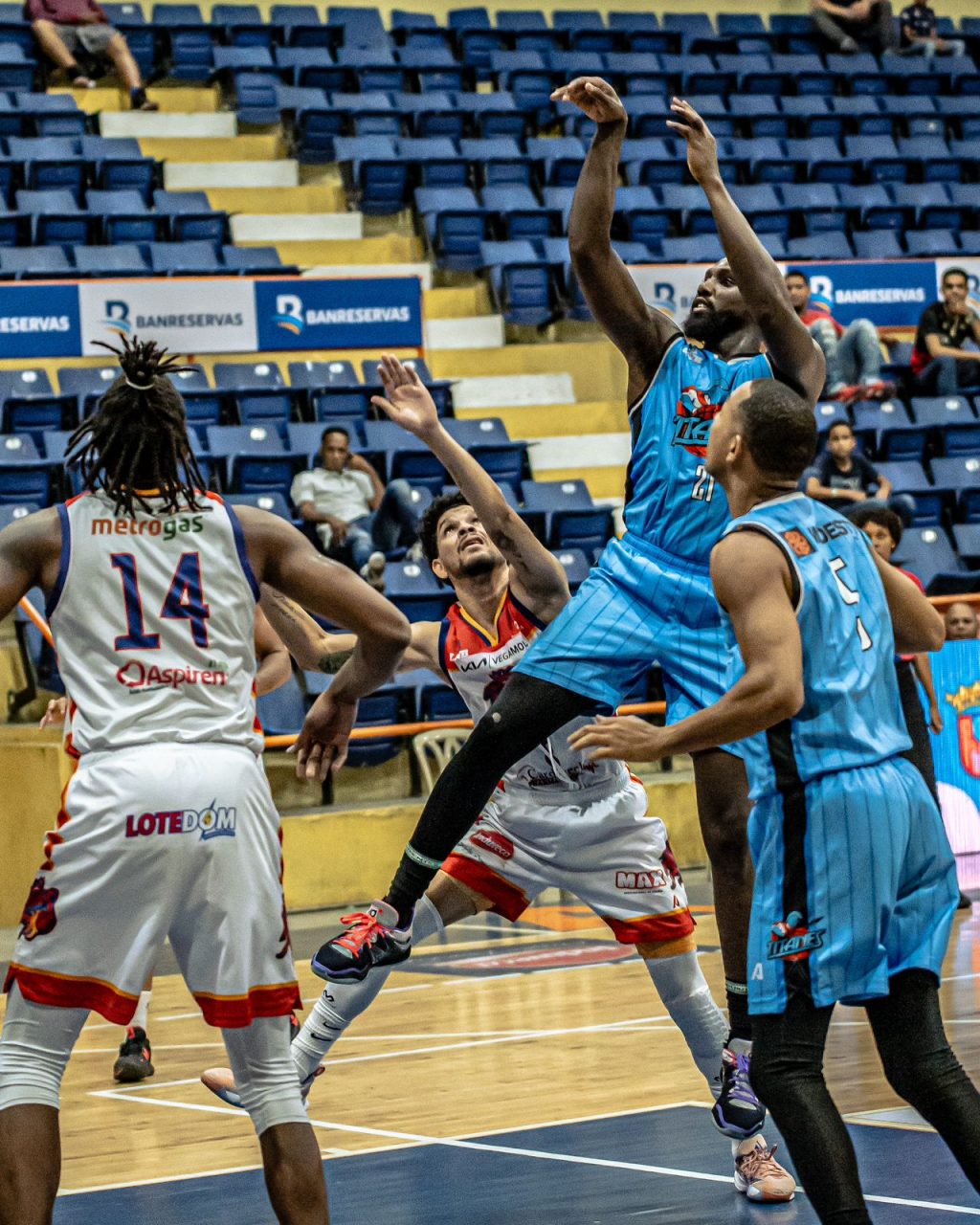 Jaelyn Johnson vs RealesLV