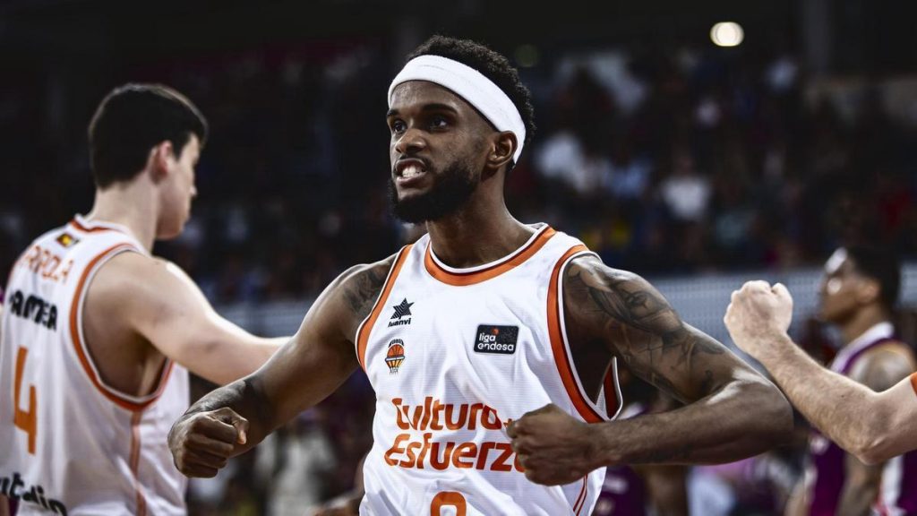 d6111730-b30b-4d2c-866c-a75aea1be979