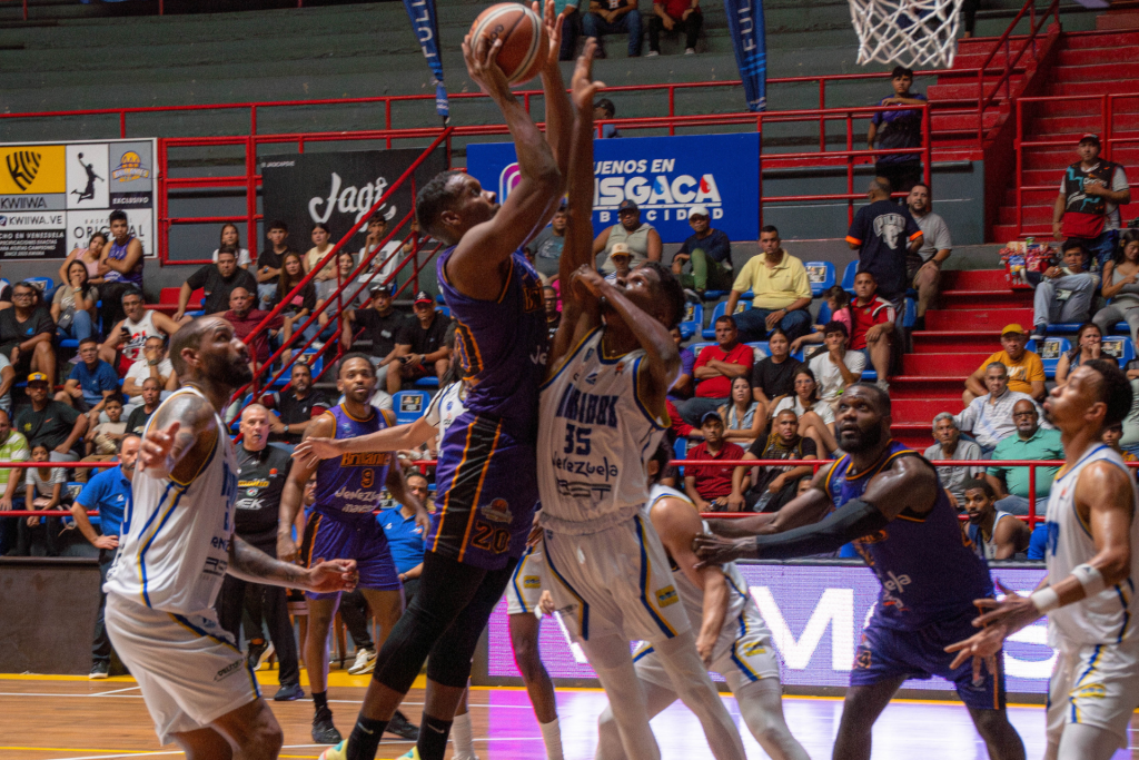 Brillantes-vs-Marinos