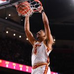 Baker 15 puntos en derrota de USC ante Purdue