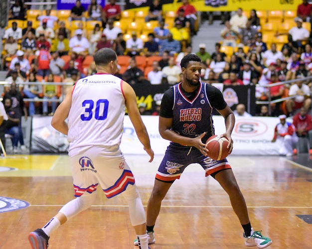 Pueblo Nuevo despierta a tiempo y tumba a Sameji con una remontada que pone 2-1 Final TBS Santiago