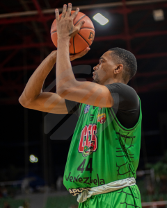 Luis Montero Cocodrilos vs Centauros