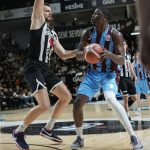 Delgado 16 puntos en derrota de Trabzonspor ante Besiktas