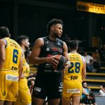 Santos doble-doble en triunfo de Aguada ante Hebraica y Macabi