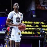 Luis Montero doble-doble en triunfo de Cocodrilos sobre Diablos