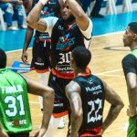 Araujo doble-doble en triunfo de Titanes sobre Soles