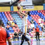 Héroes ganan y clasifican a la fase de eliminación