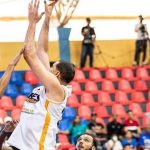 Vargas doble-doble en victoria de Héroes sobre Soles