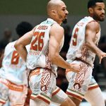 Mendoza 26 puntos, +23 de valoración en derrota de Santeros