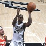 Jones 14 puntos, 4 rebotes en su debut de Pretemporada