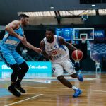 Ferreiras doble-doble en triunfo de Nacional ante Regatas