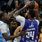 Ferreiras 32 puntos, 13 rebotes liderando Nacional ante Atenas